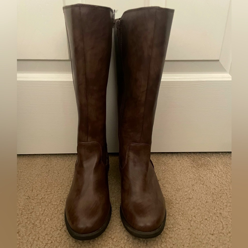 NEW Girls Boots